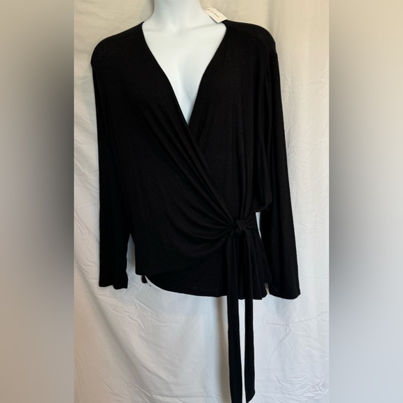 Lane Bryant plus size Side Tie Wrap Sweater.  Black. Size 30/32. V neck - Picture 1 of 6
